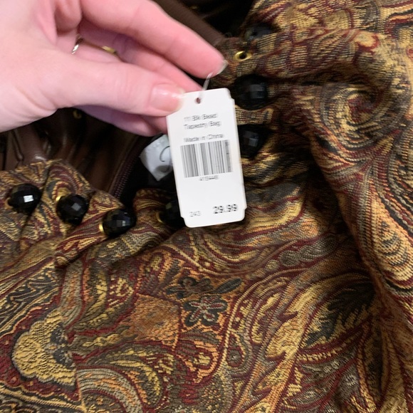 NWT beaded tapestry shoulder bag and matching wallet set - Picture 6 of 9